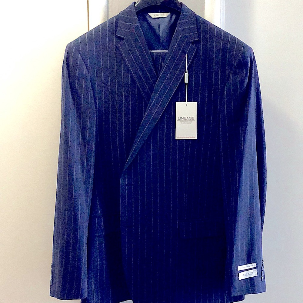 Brand New men’s suit.